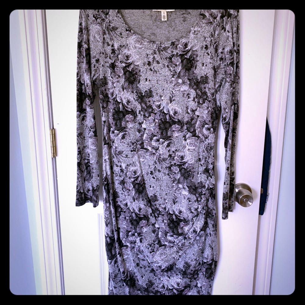 Jessica Simpson Maternity Dress. Size: large.